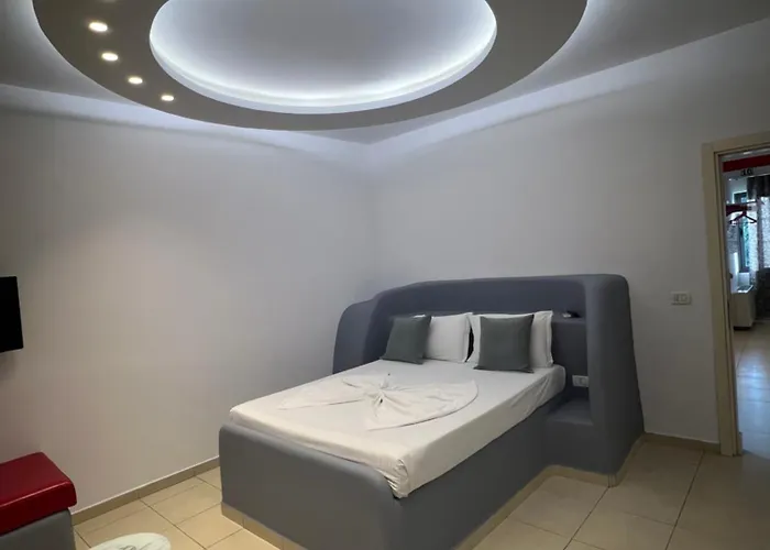 Golden Flower Hotel 3*