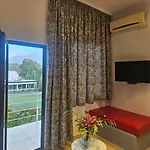 Hotel Golden Flower