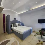 Golden Flower 3* Tirana