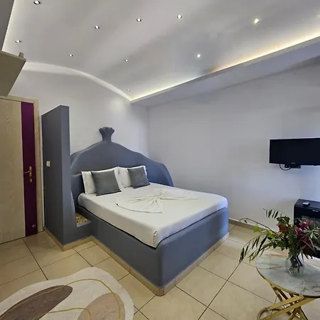 Golden Flower 3* Tirana