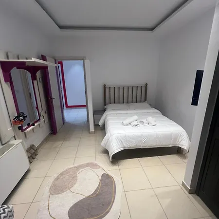 Golden Flower 3* Tirana